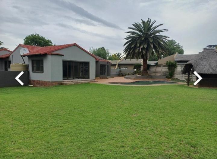 3 Bedroom House in Brackenhurst
