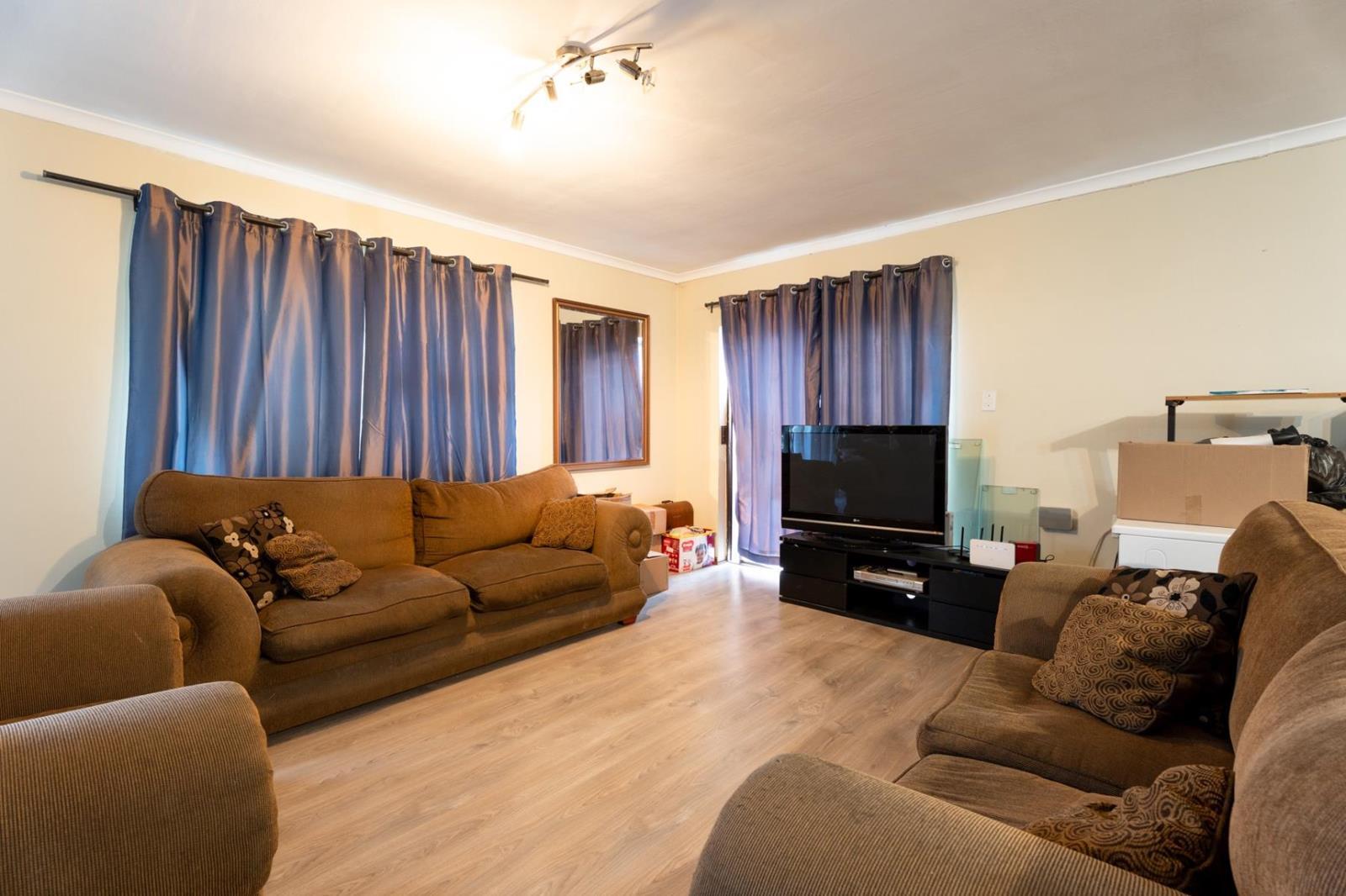 3 Bedroom House in Bracken Heights