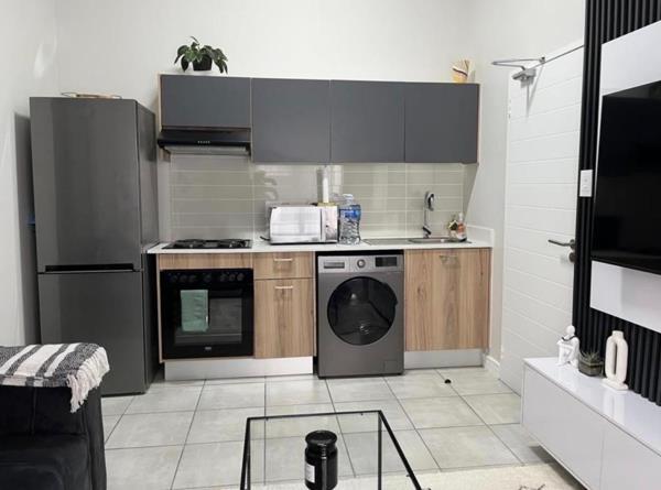 1 Bedroom Apartment in Linbro Park