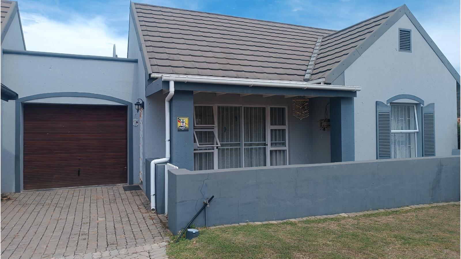 2 Bedroom Townhouse in Seemeeu Park