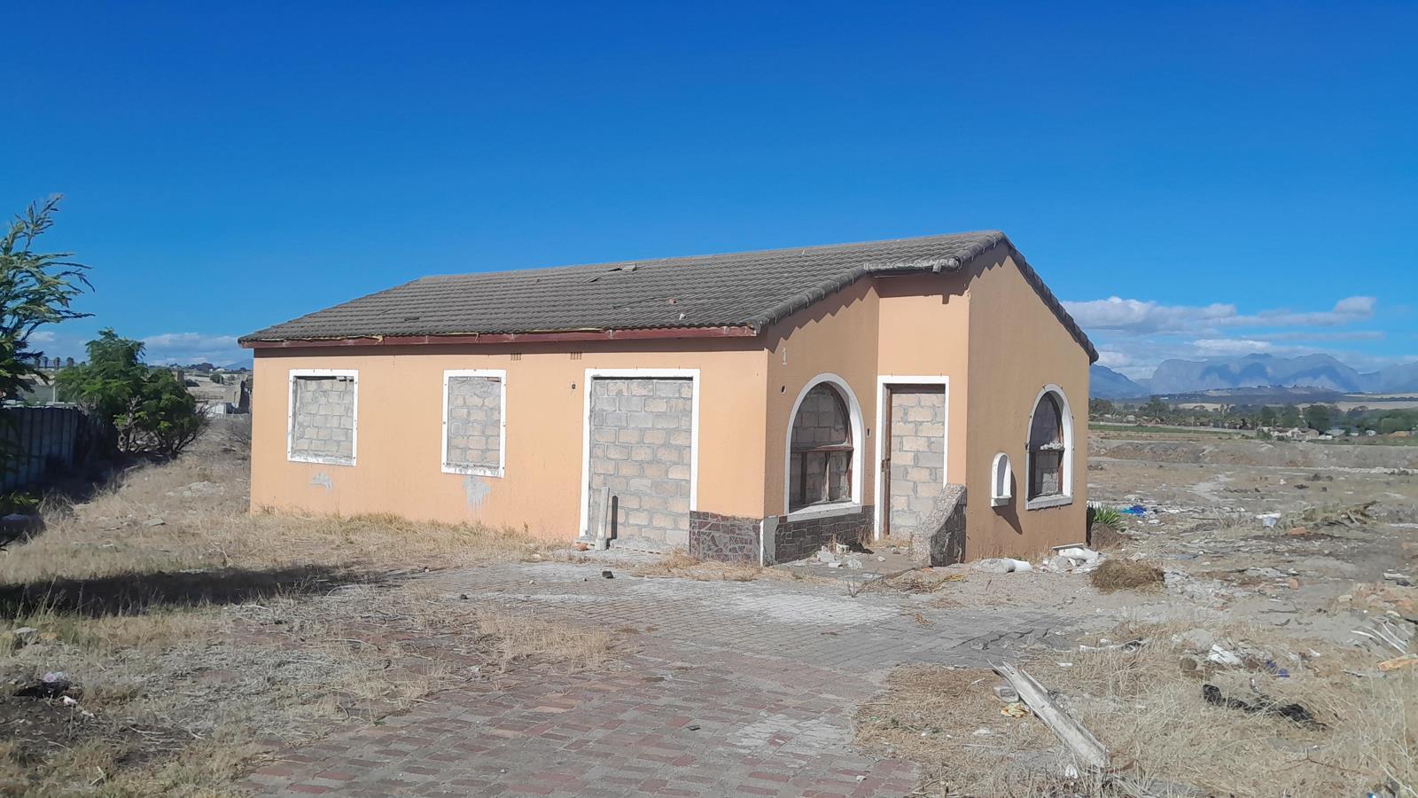 3 Bedroom House in Bernadino Heights