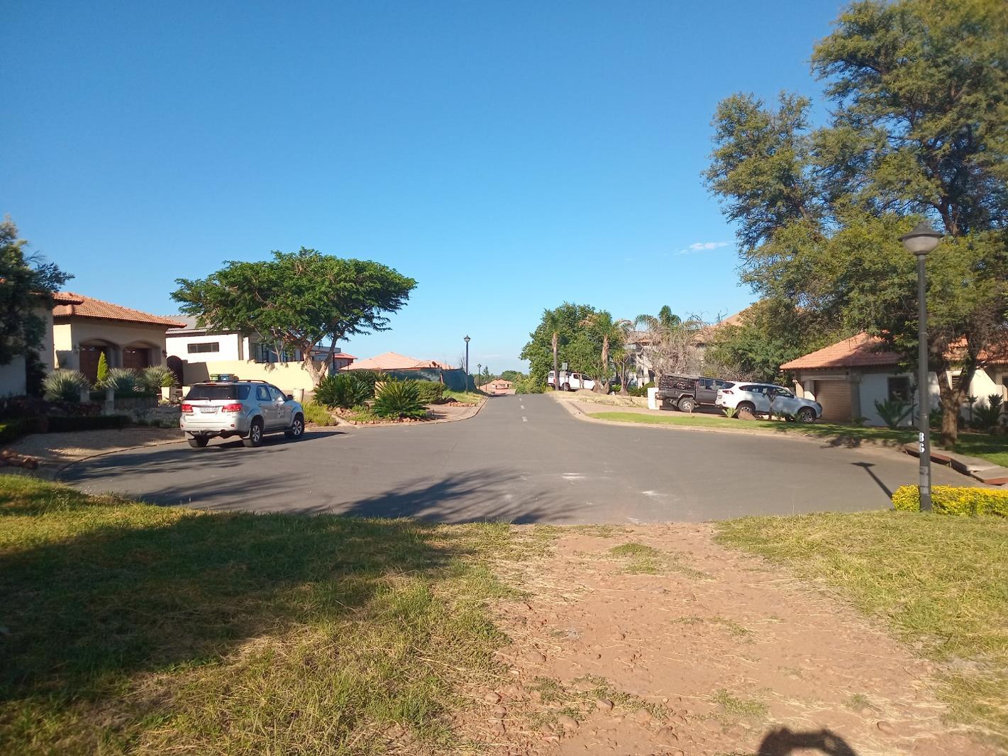947 m² Land available in Pebble Rock