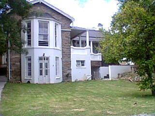 1 Bedroom Garden Cottage in Grahamstown (Makhanda) Central