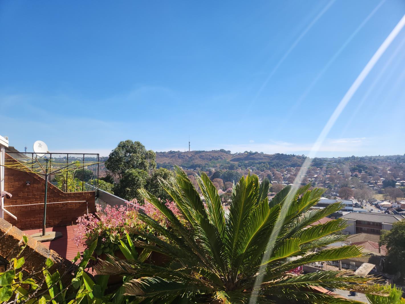 2 Bedroom House in Kensington