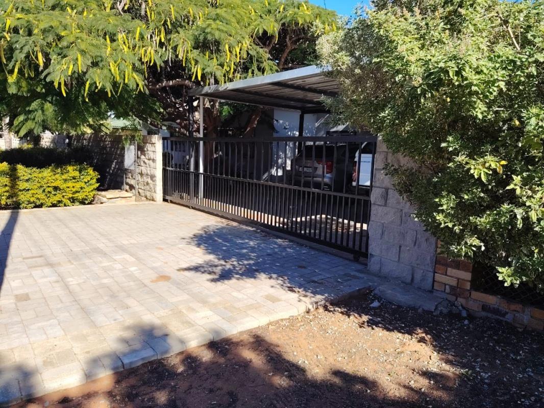 4 Bedroom House in Citrusdal