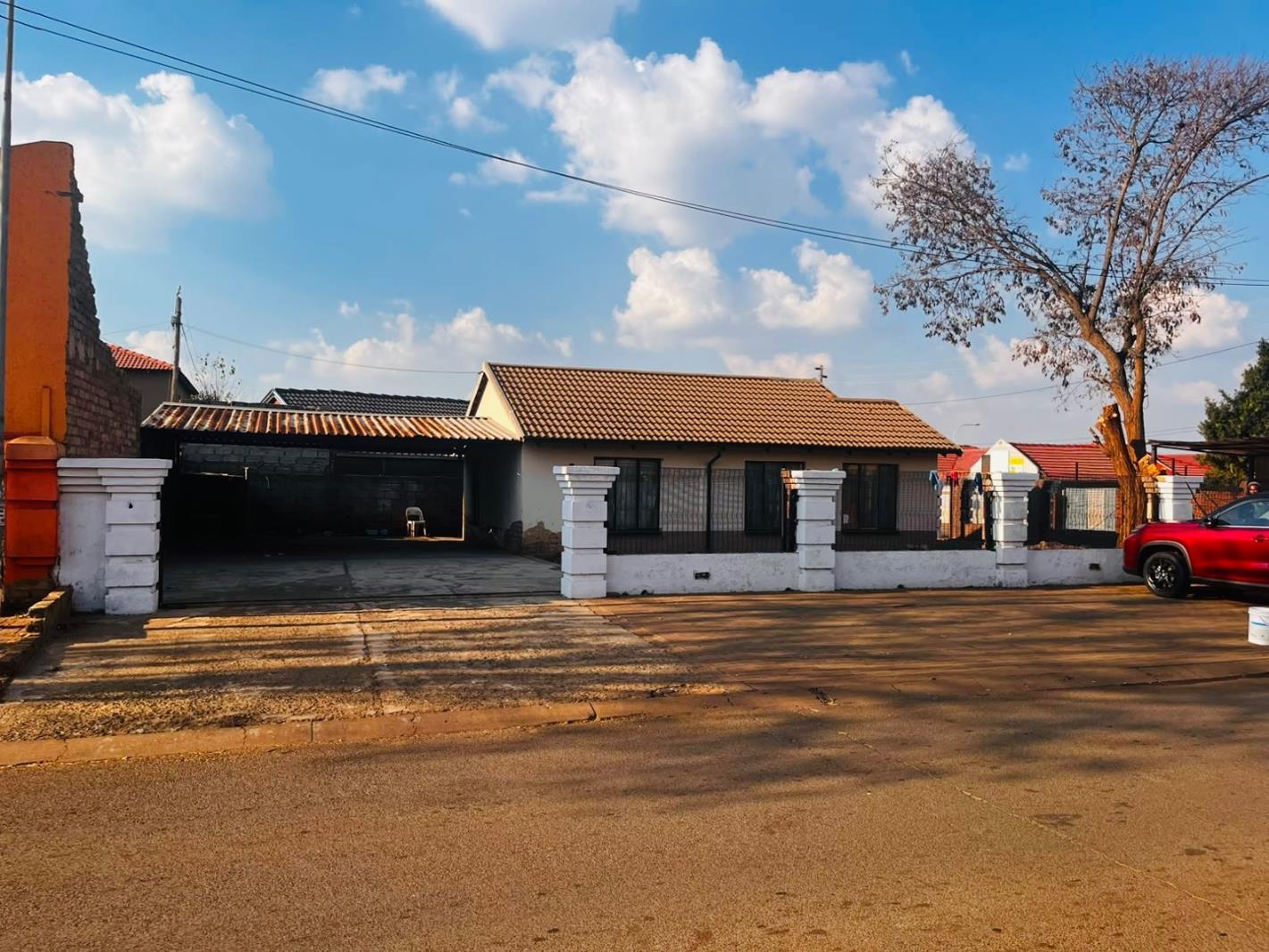 2 Bedroom House in Protea Glen