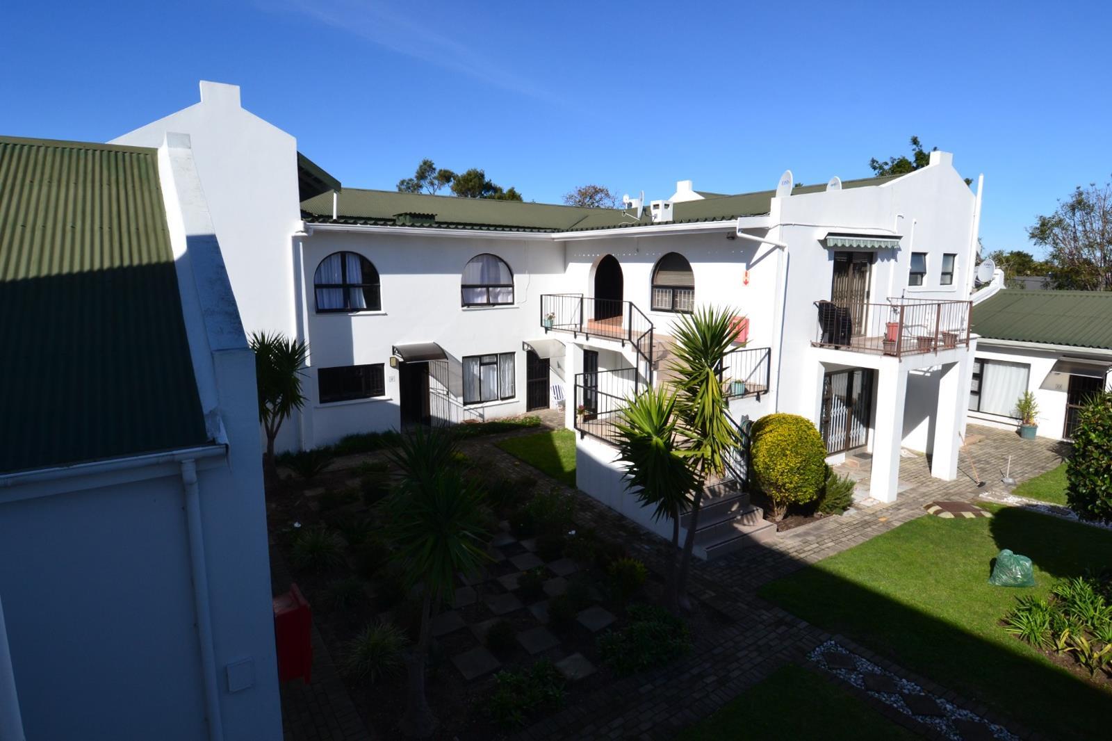 2 Bedroom Apartment in Dormehlsdrift