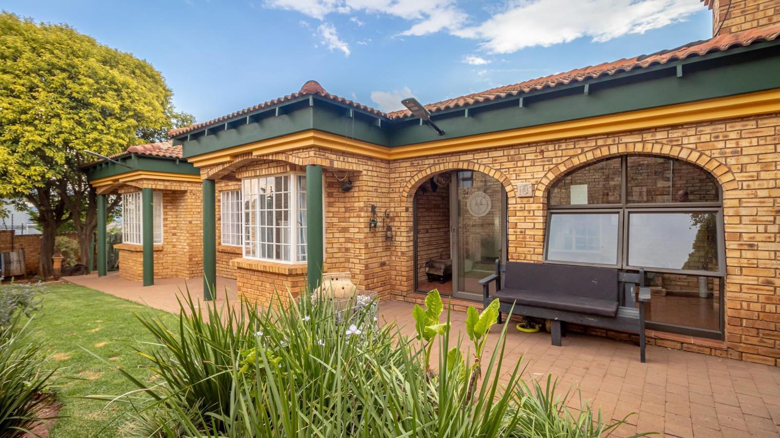 3 Bedroom Townhouse in Rangeview