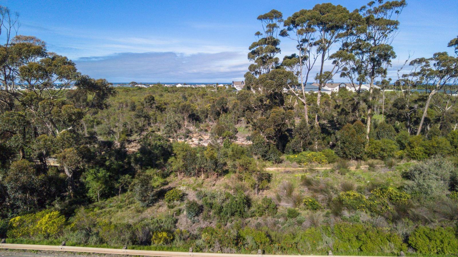 2 ha Land available in Onrus