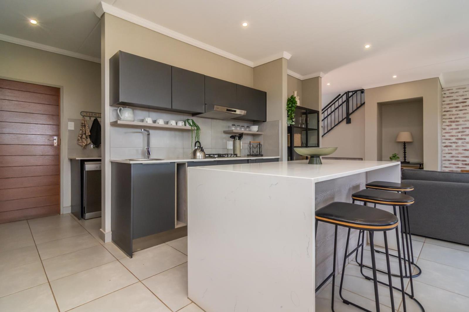 4 Bedroom House in Lion Pride