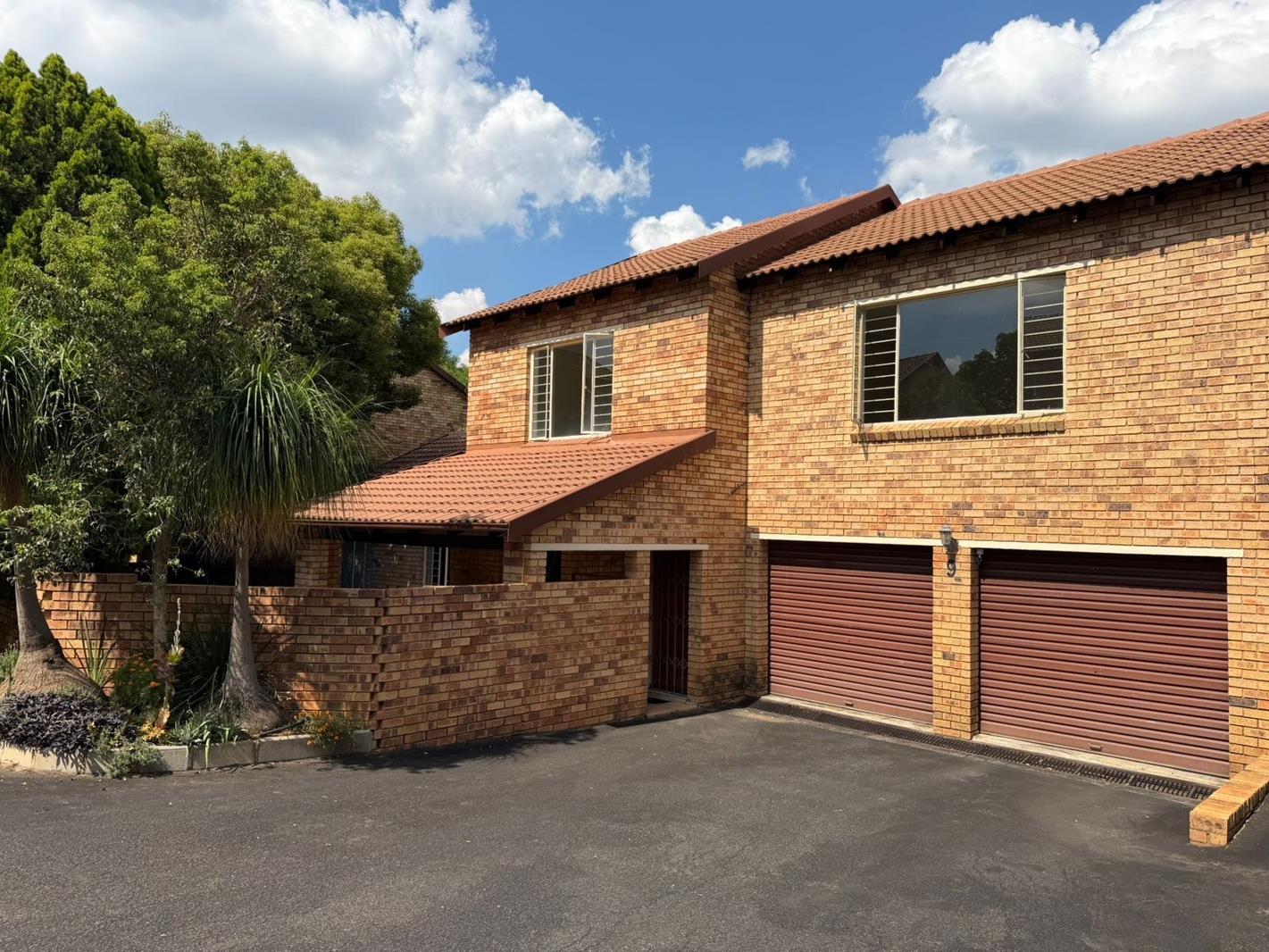 5 Bedroom Townhouse in Sundowner