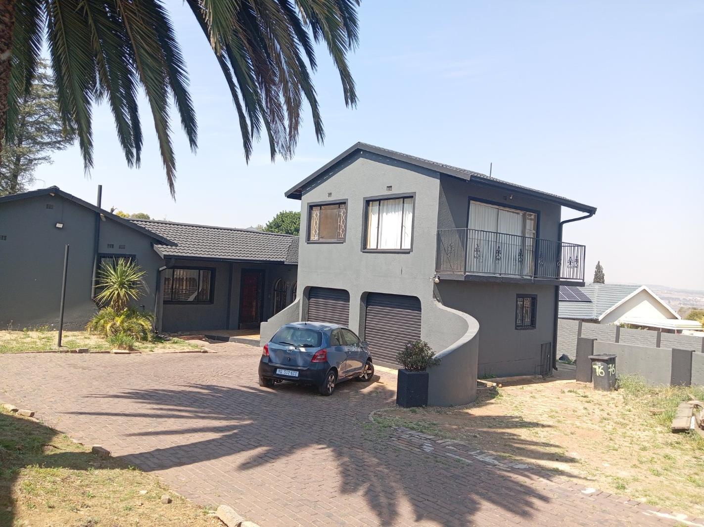 4 Bedroom House in Naturena