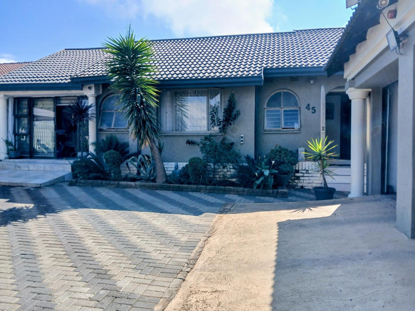 3 Bedroom House in Witpoortjie