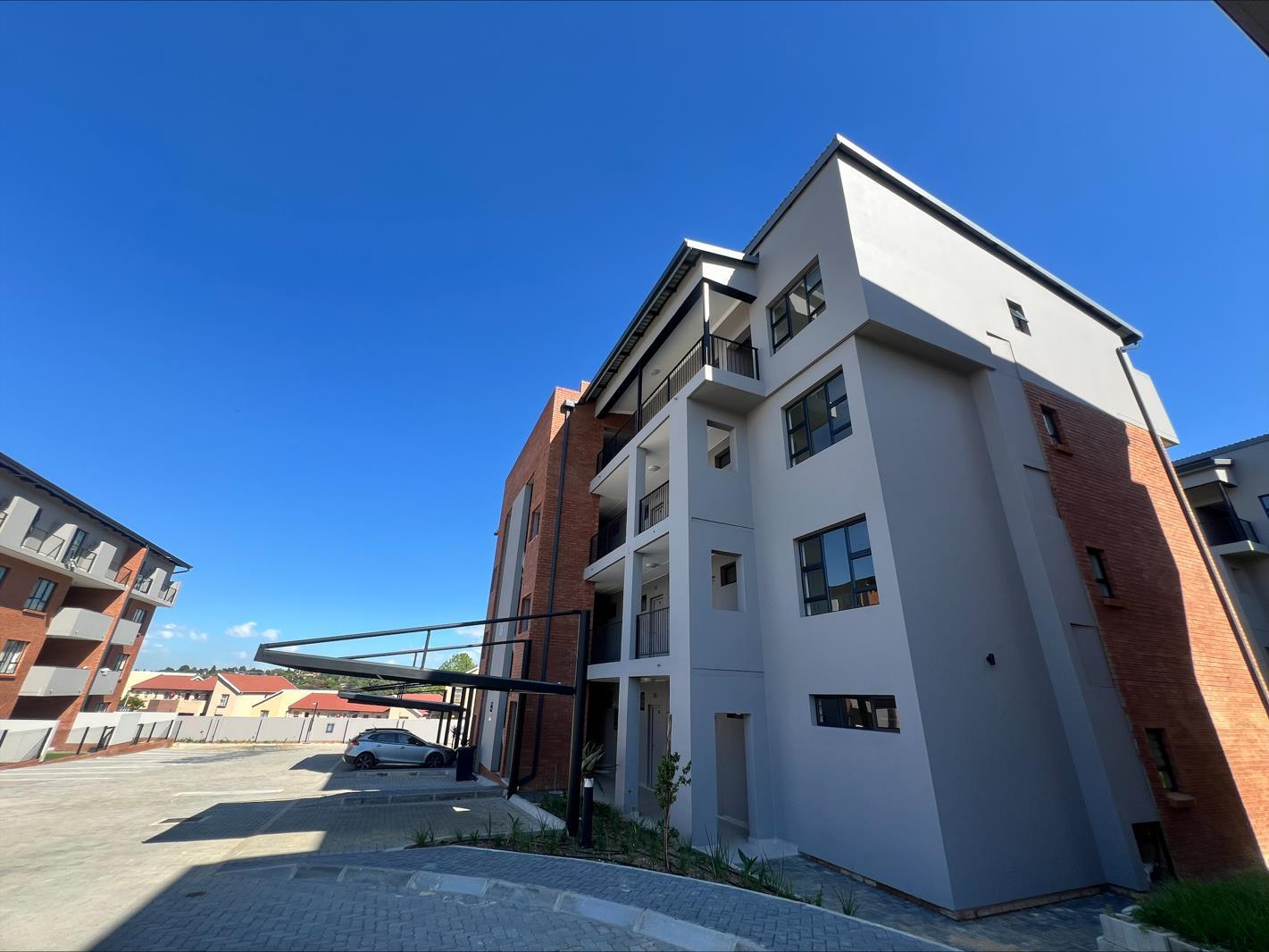 1 Bedroom Apartment in Vorna Valley