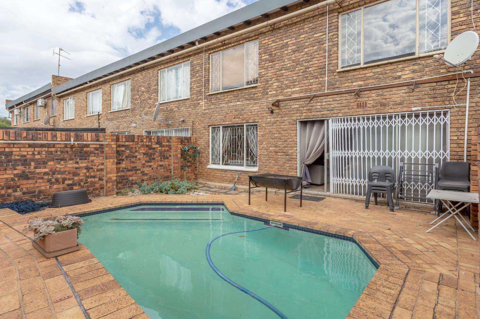 4 Bedroom Townhouse in Fontainebleau