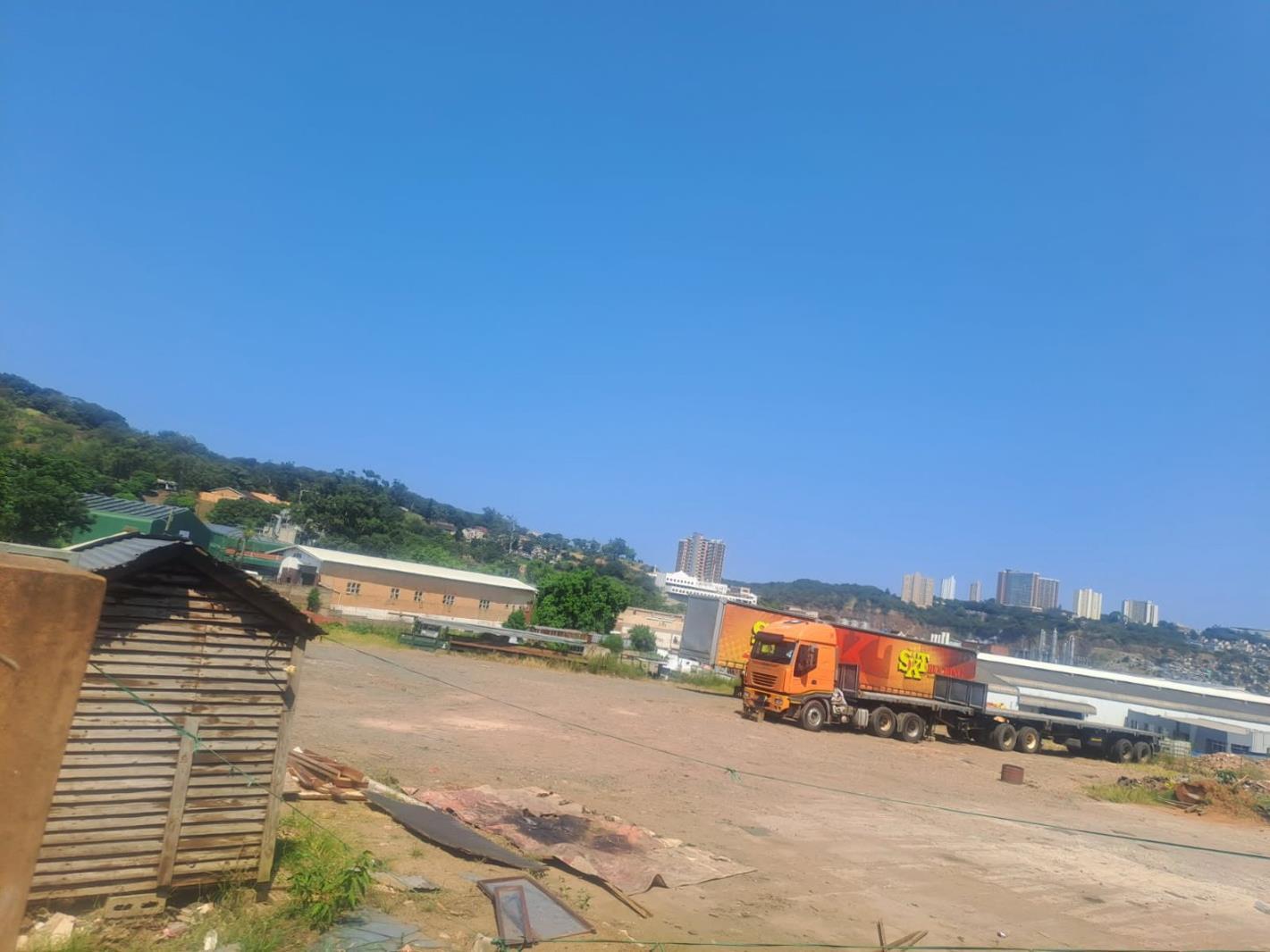 6 900 m² Land available in Asherville