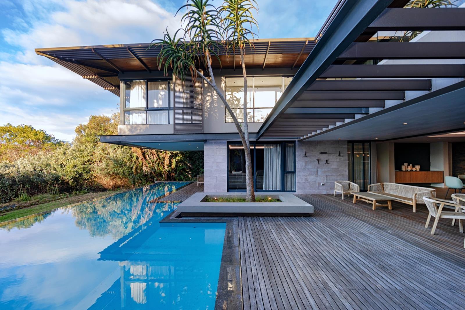 5 Bedroom House in Zimbali Estate