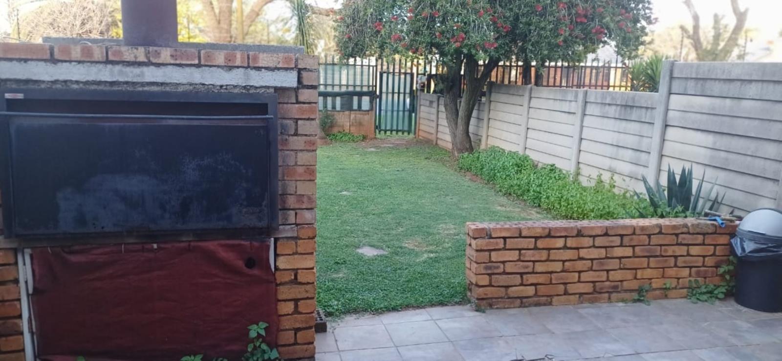 2 Bedroom Townhouse in Rhodesfield