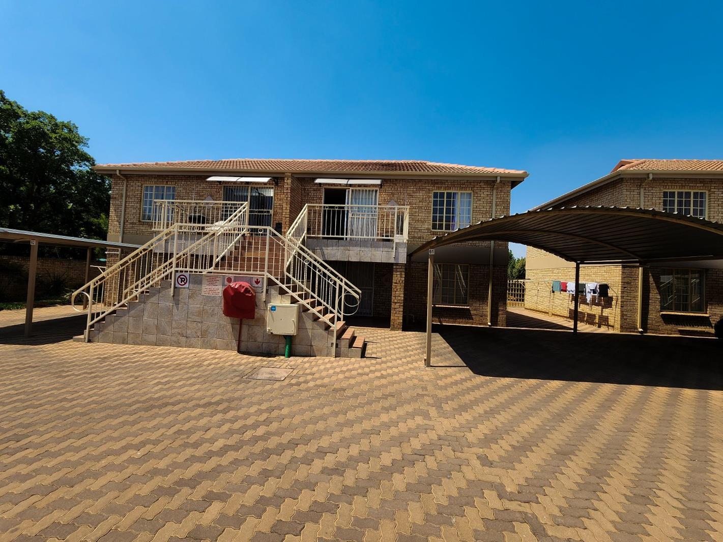 2 Bedroom Apartment in Helikon Park