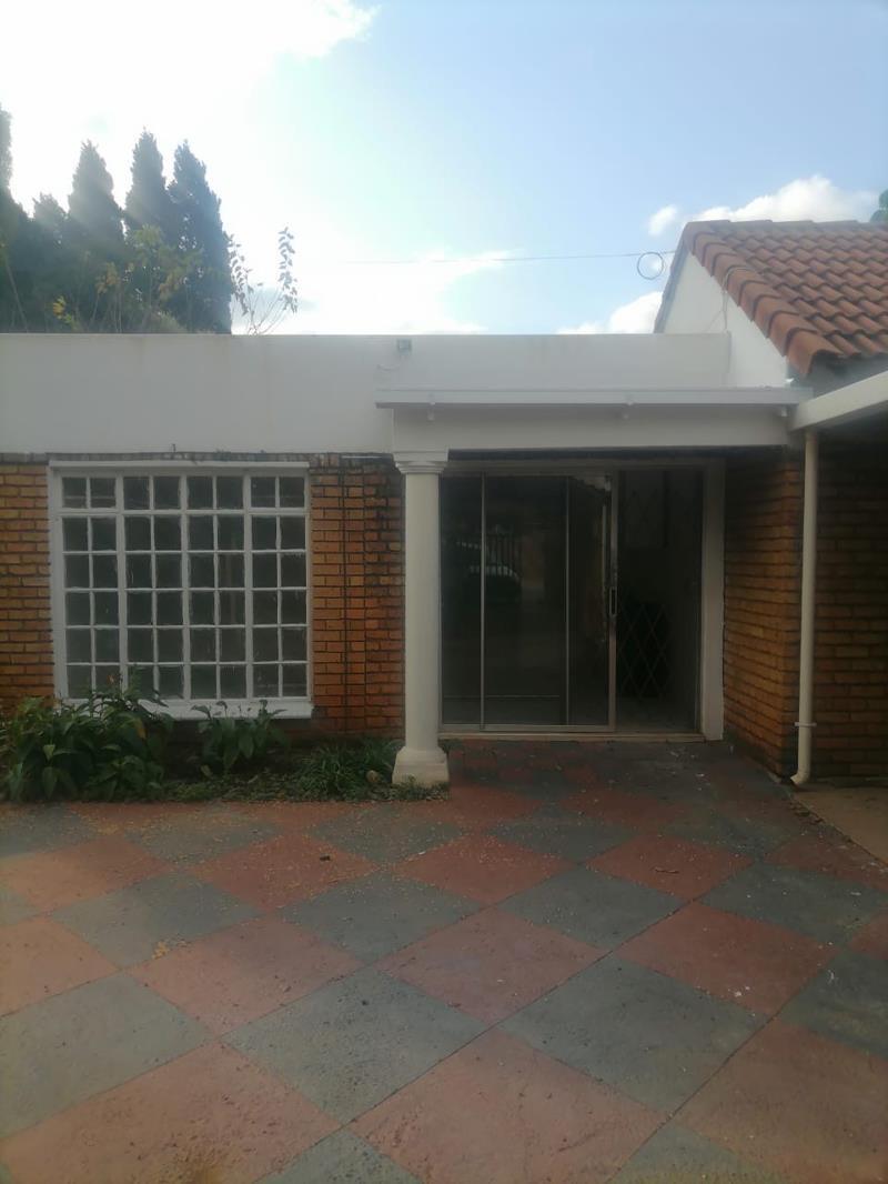 1 Bedroom Garden Cottage in Newlands