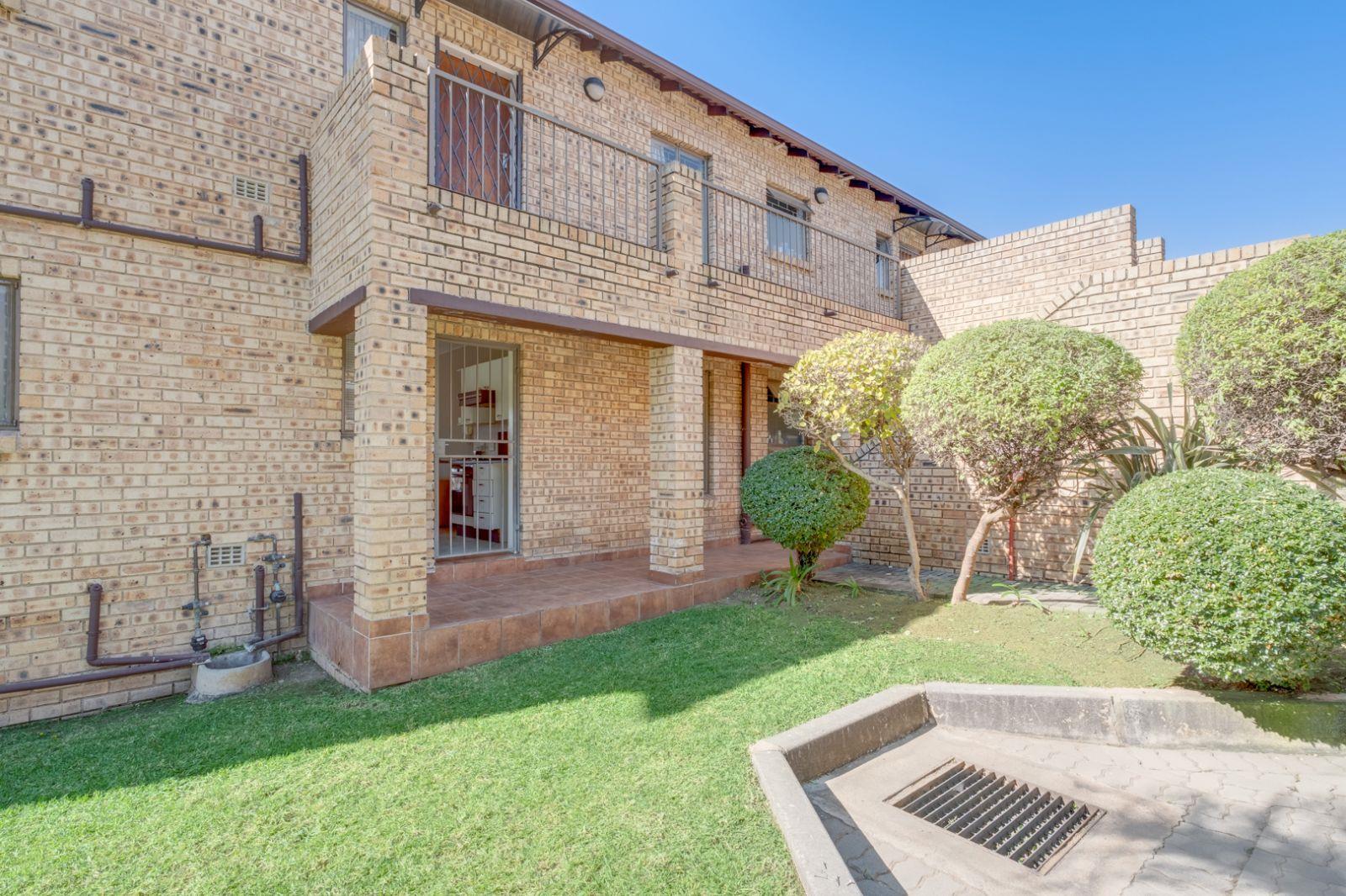 2 Bedroom Apartment in Honeydew