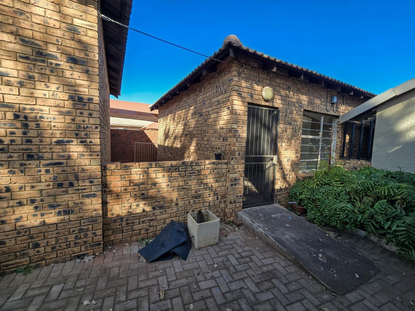 2 Bedroom Townhouse in Greenhills