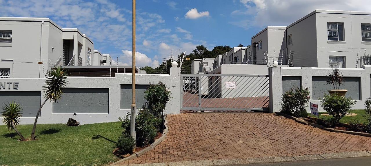 2 Bedroom Townhouse in Glenvista