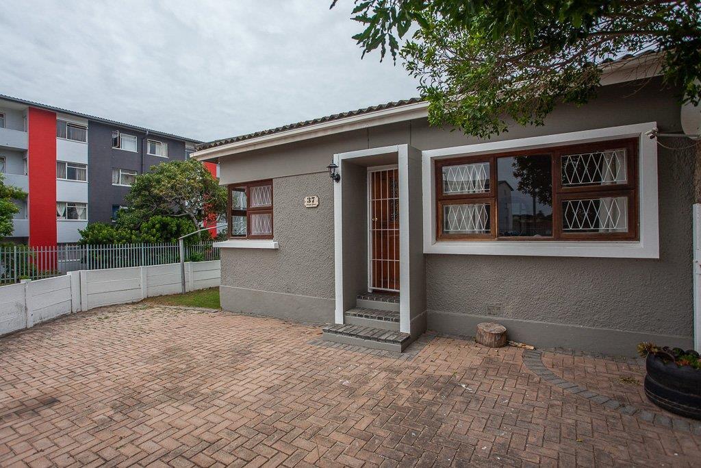 3 Bedroom House in Forest Hill