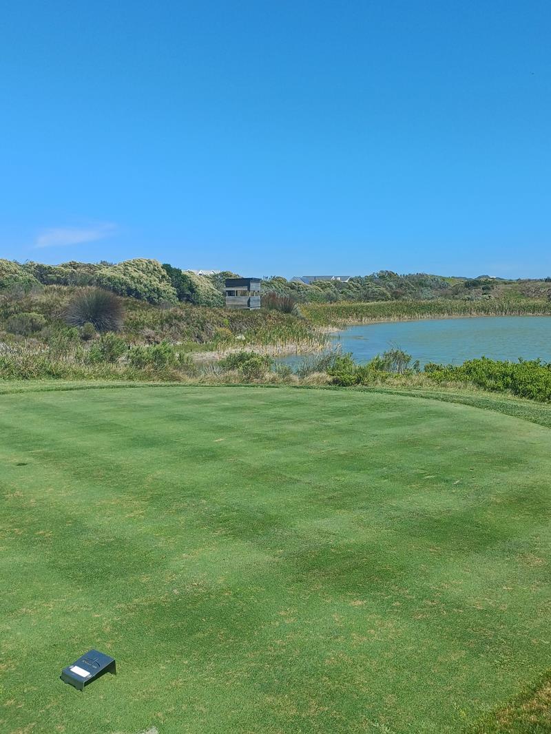 1 116 m² Land available in St Francis Links