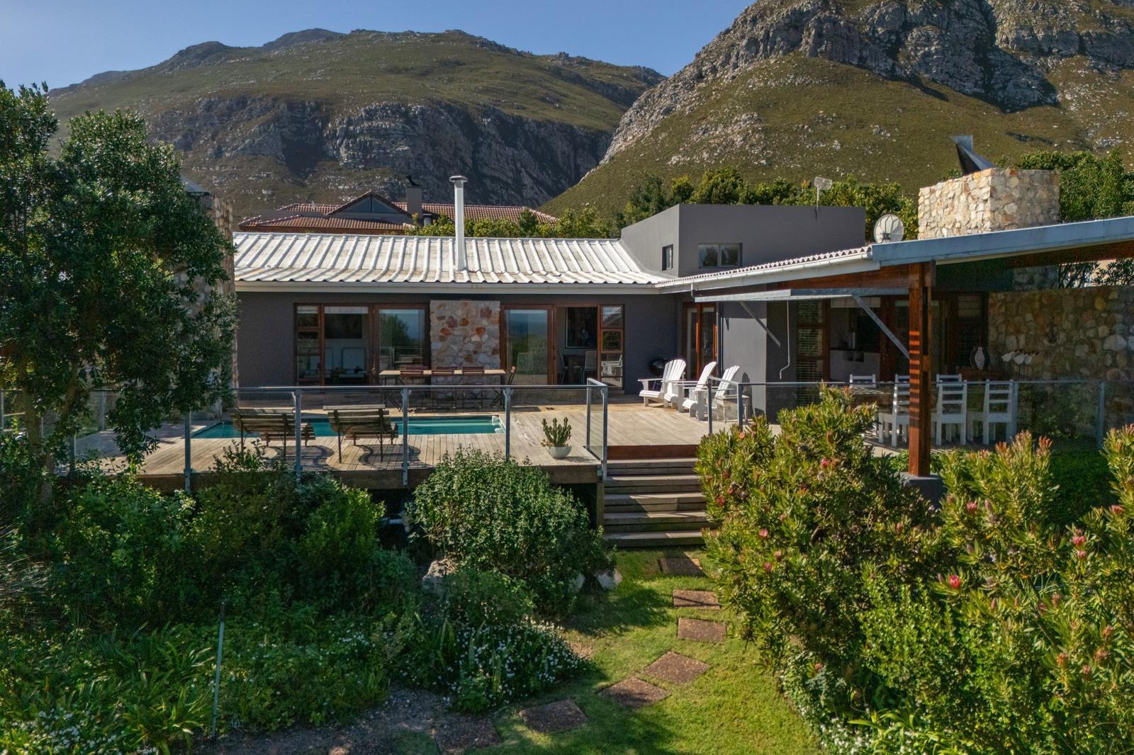 3 Bedroom House in Bettys Bay