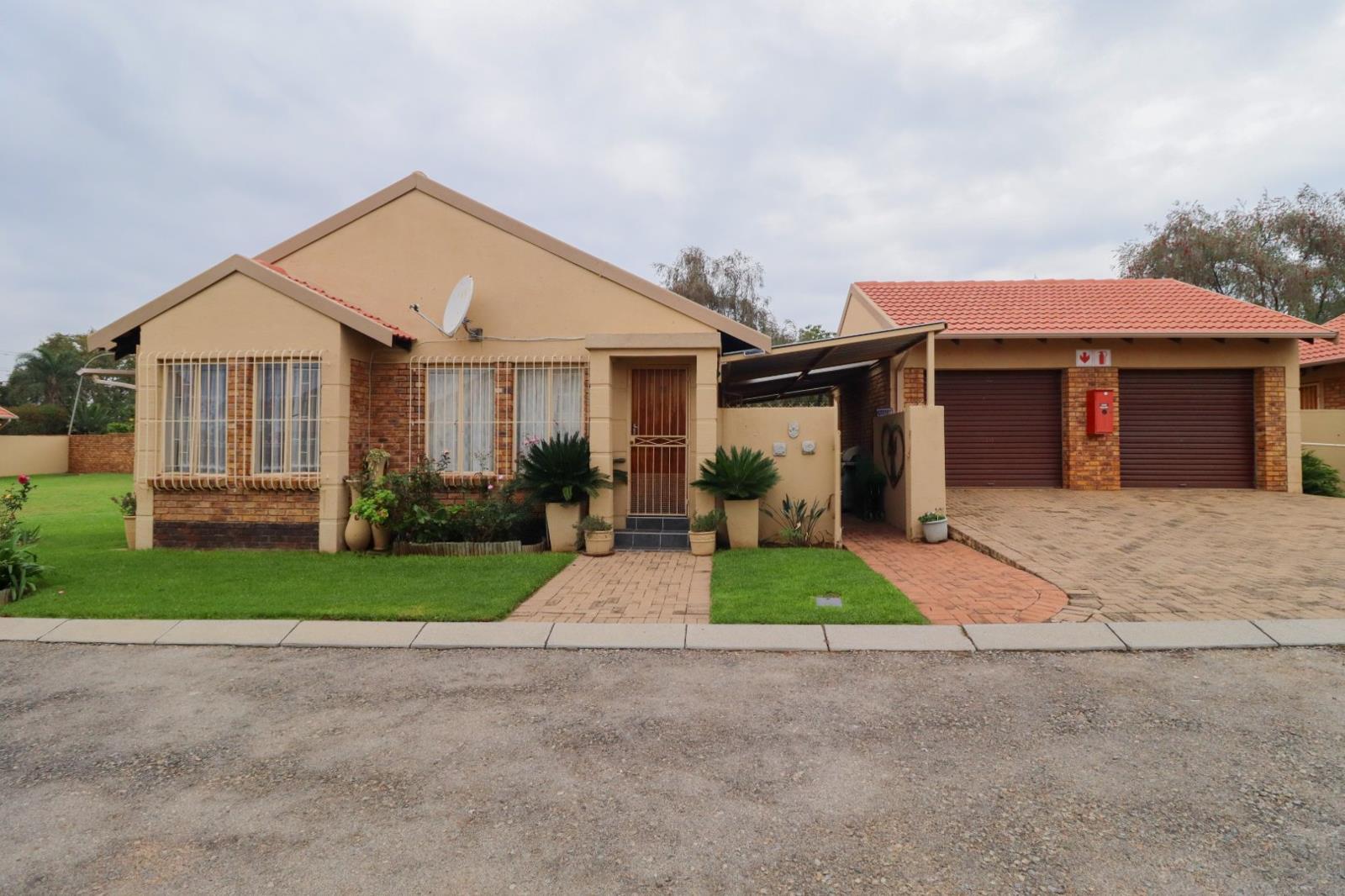 2 Bedroom Townhouse in Petersfield
