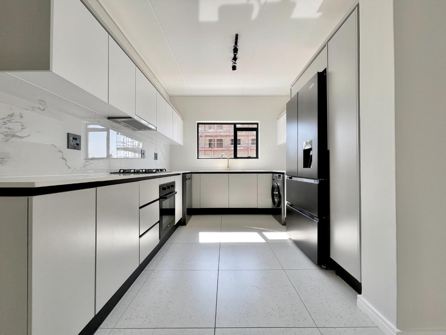 3 Bedroom Apartment in Waterfall