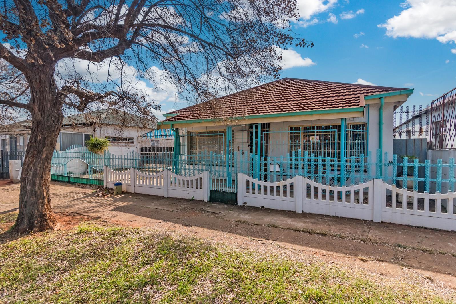 3 Bedroom House in Krugersdorp Central