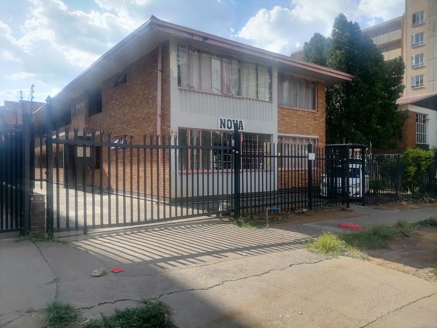 4 Bedroom Apartment in Sunnyside