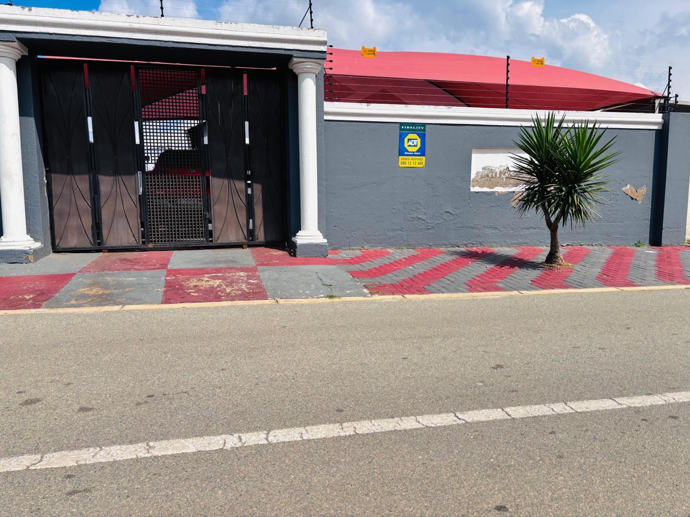 2 Bedroom House in Fleurhof