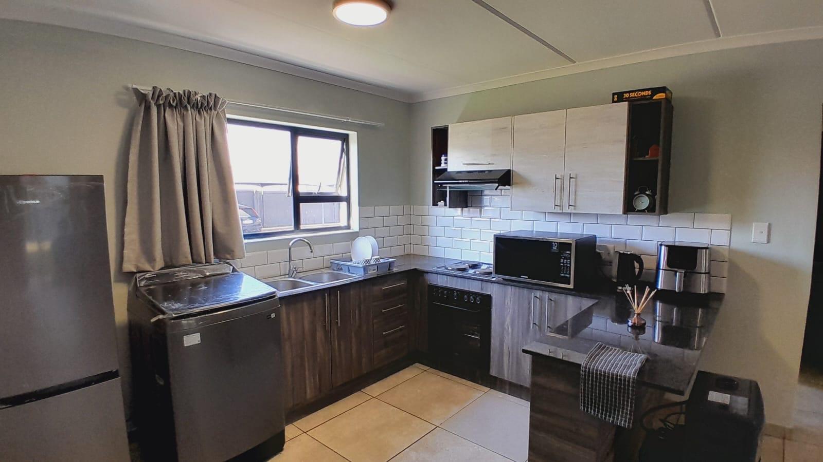 2 Bedroom Apartment in Jansen Park