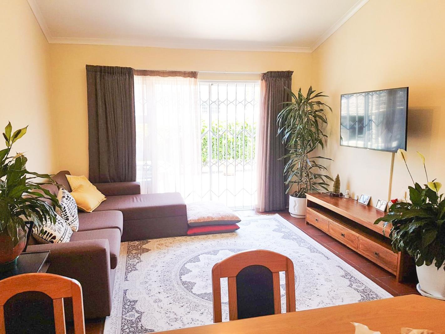 2 Bedroom Apartment in Bloubergstrand