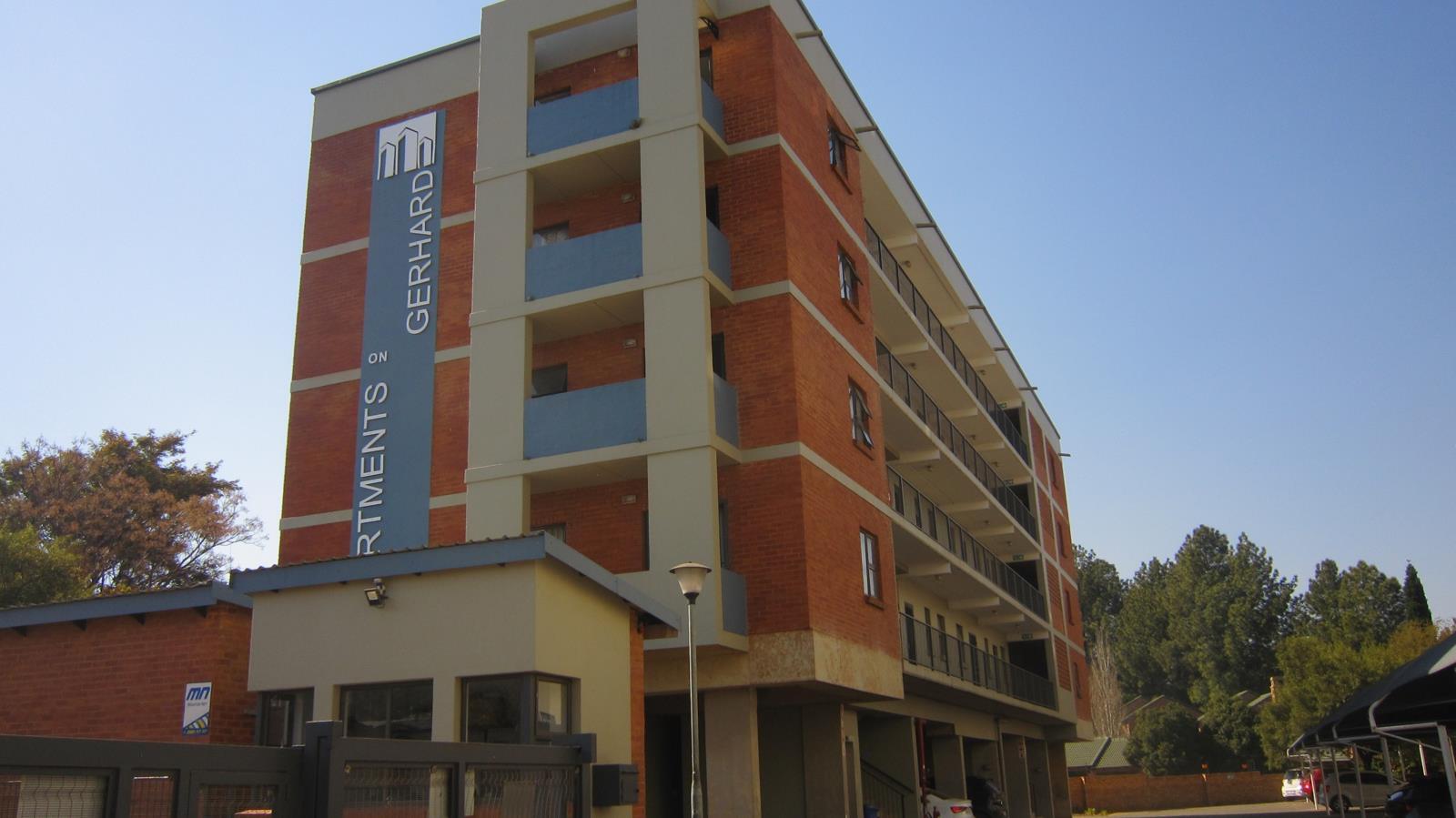 1 Bedroom Apartment in Die Hoewes