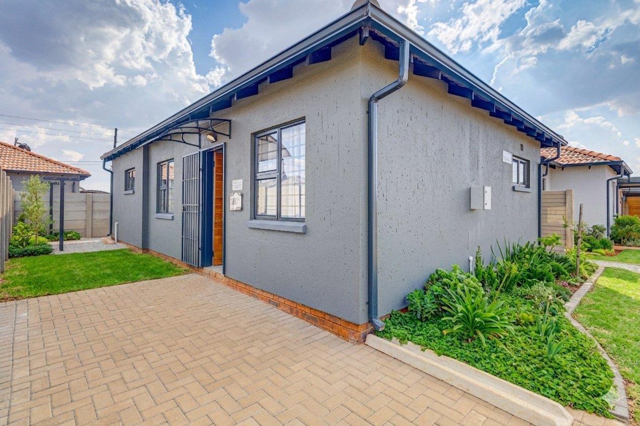 4 Bedroom House in Protea Glen