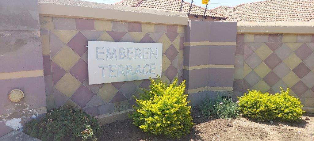 3 Bedroom House in Birchleigh North