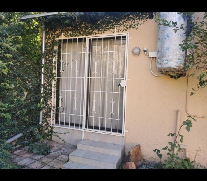 1 Bedroom Garden Cottage in Victory Park