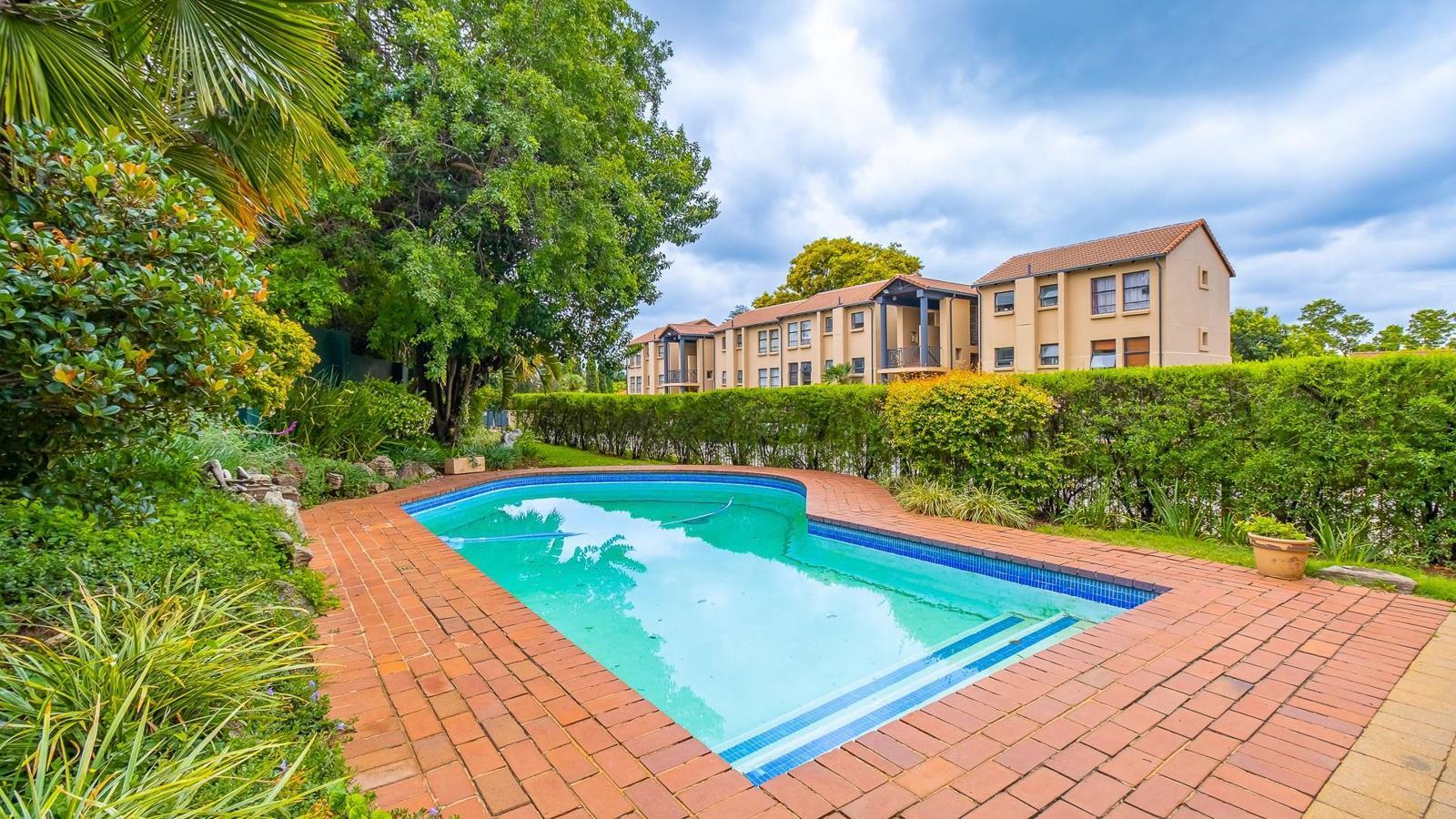 1 Bedroom Apartment in Bryanston