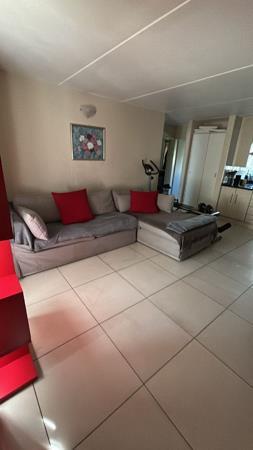 2 Bedroom Townhouse in Glen Marais