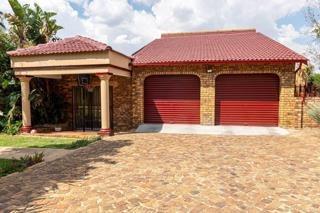 4 Bedroom House in Elandspark