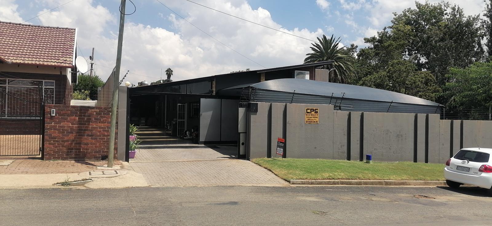 3 Bedroom House in Southcrest