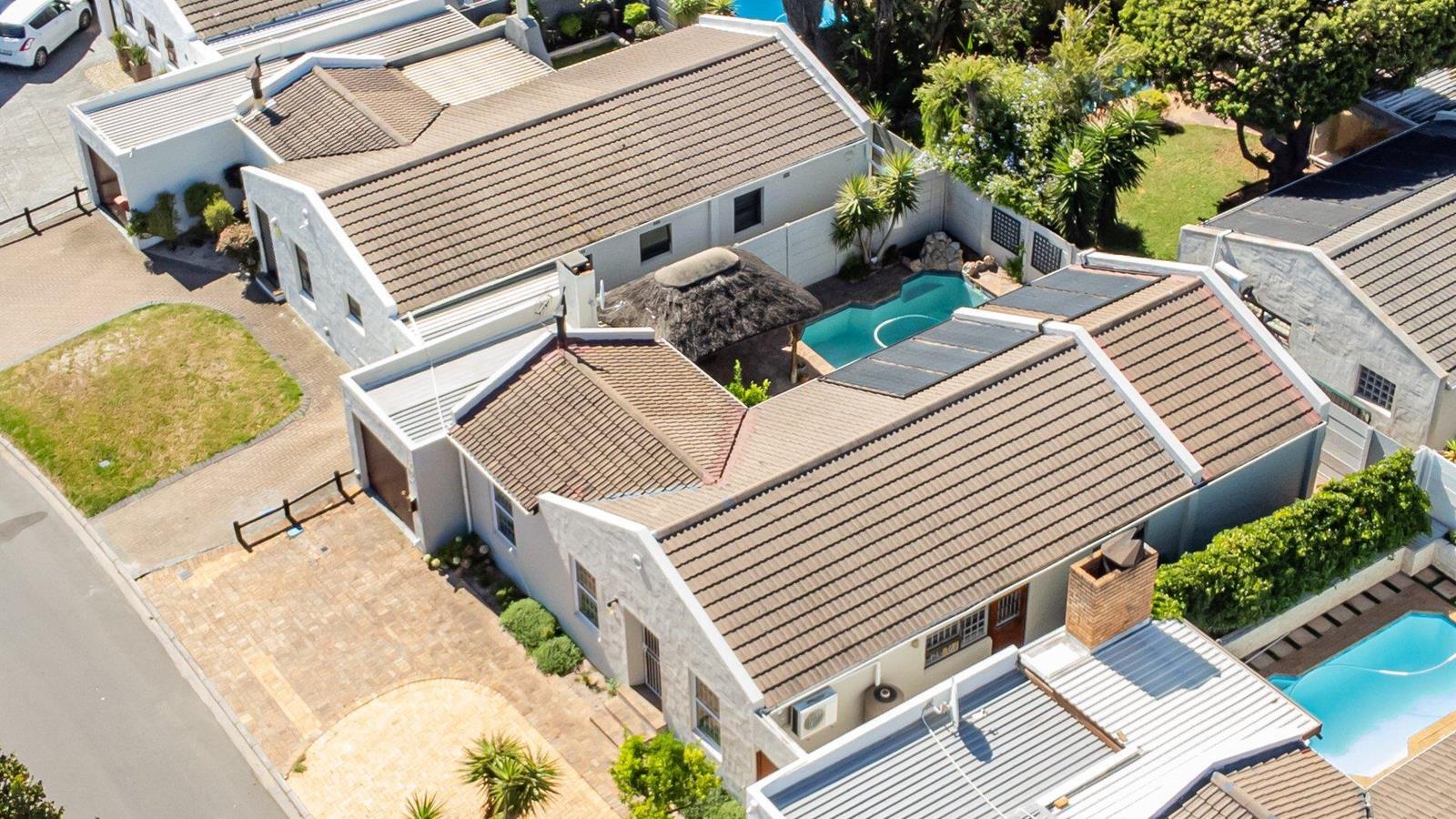 3 Bedroom House in Edgemead