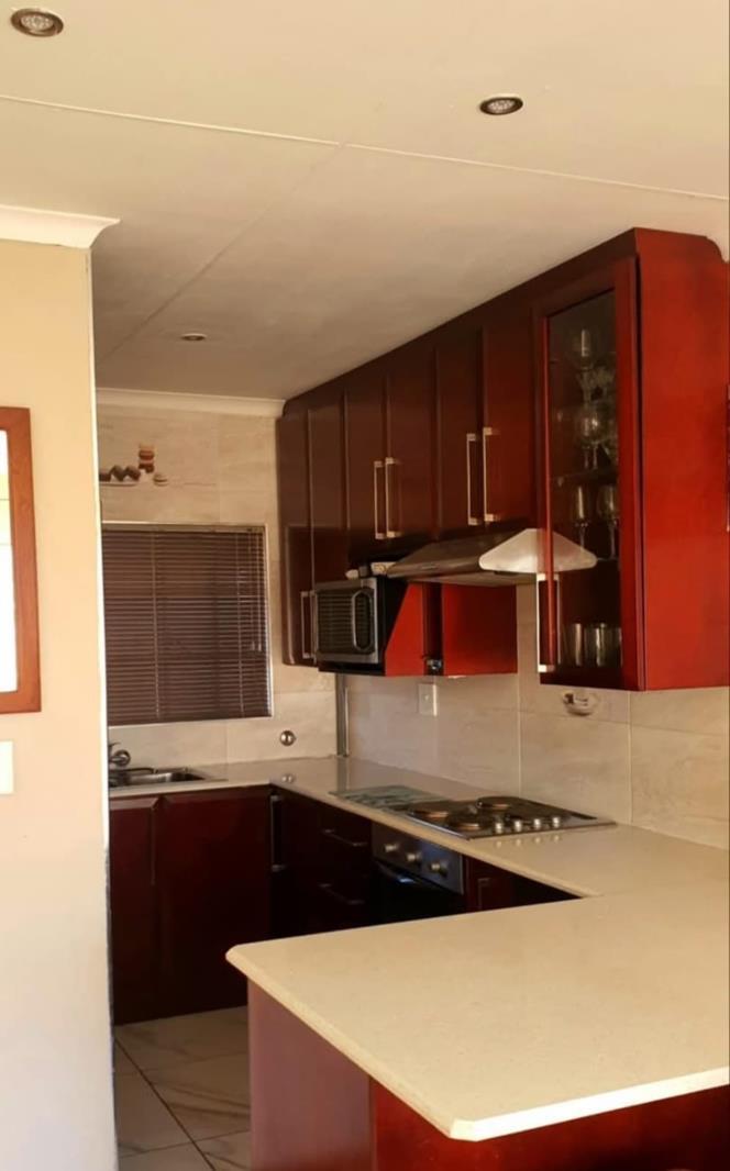 2 Bedroom Apartment in Radiokop