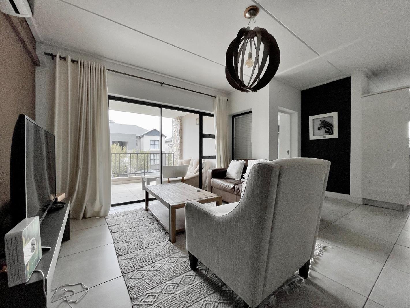 3 Bedroom Apartment in Waterfall