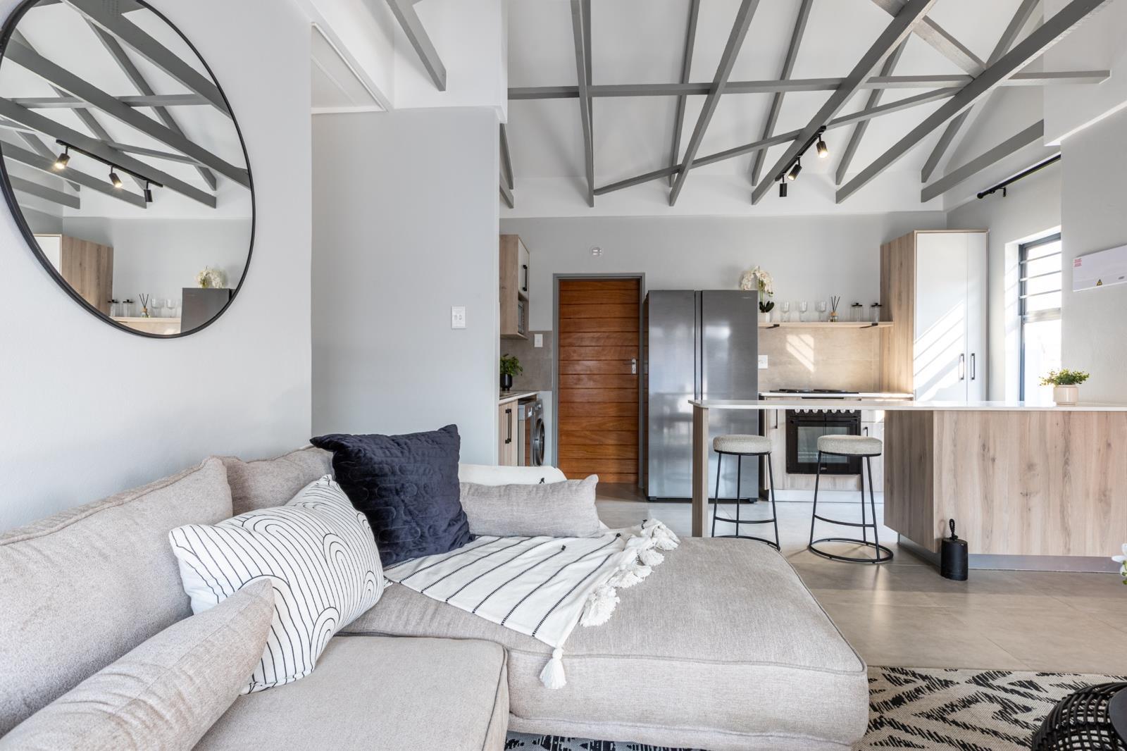 3 Bedroom Simplex in Rooihuiskraal