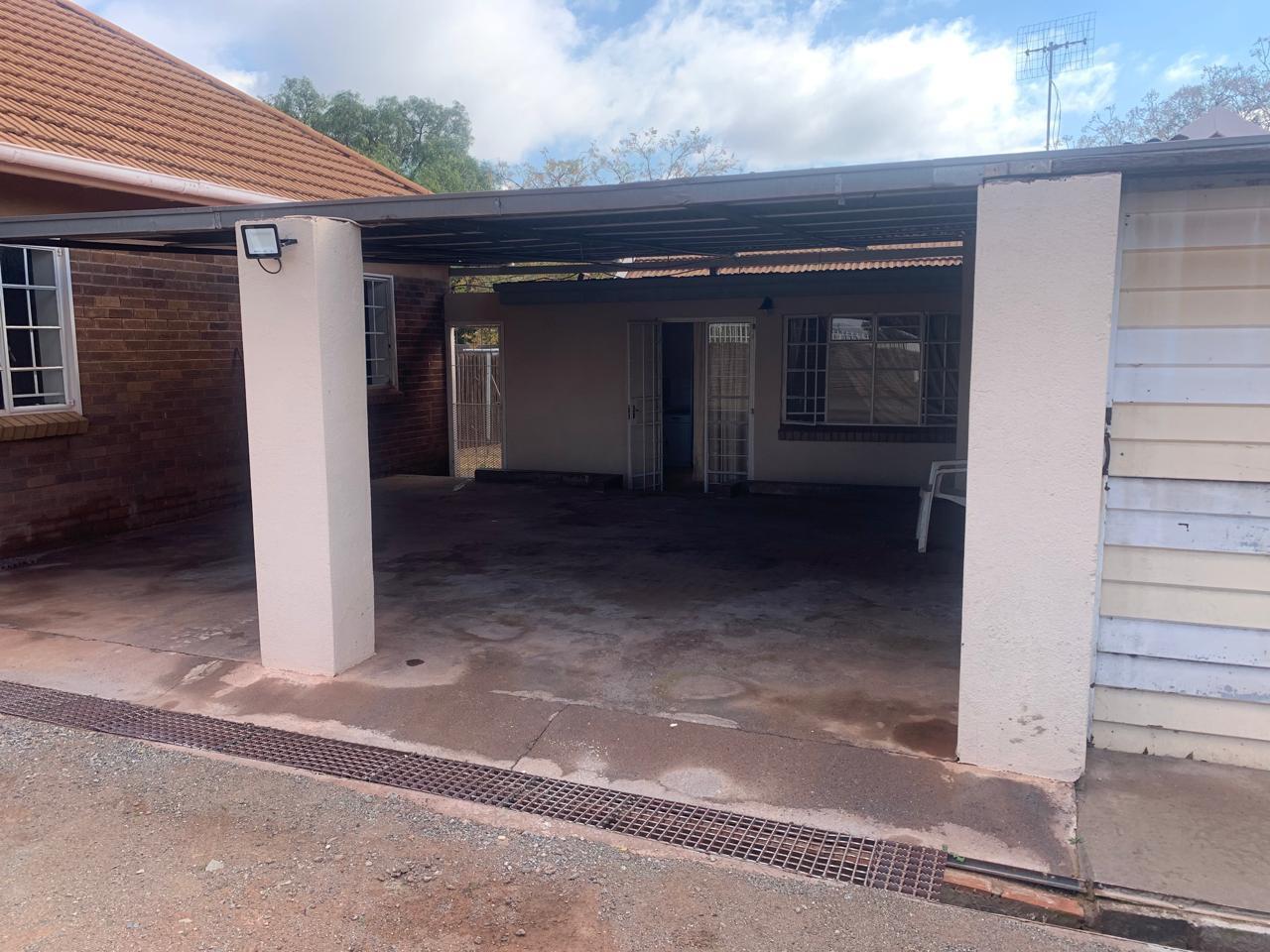2 Bedroom Apartment in Postmasburg